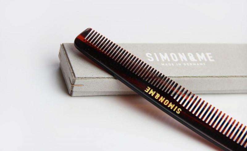 003 – THE GENTS COMB - Packaging Detail